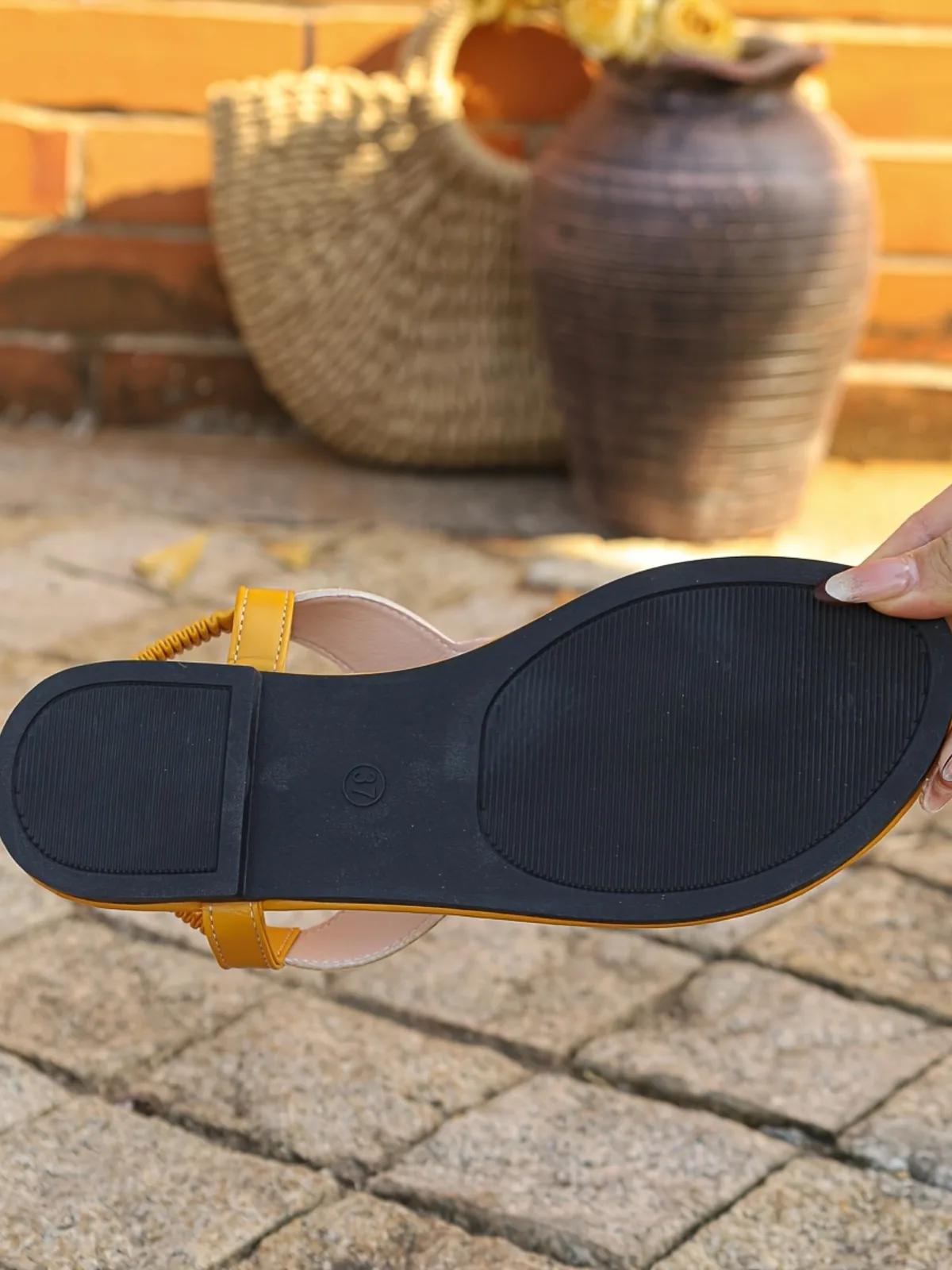 Summer Slippers for Women Comfortable and Versatile Toe-Post Bohemian Style Beach Shoes