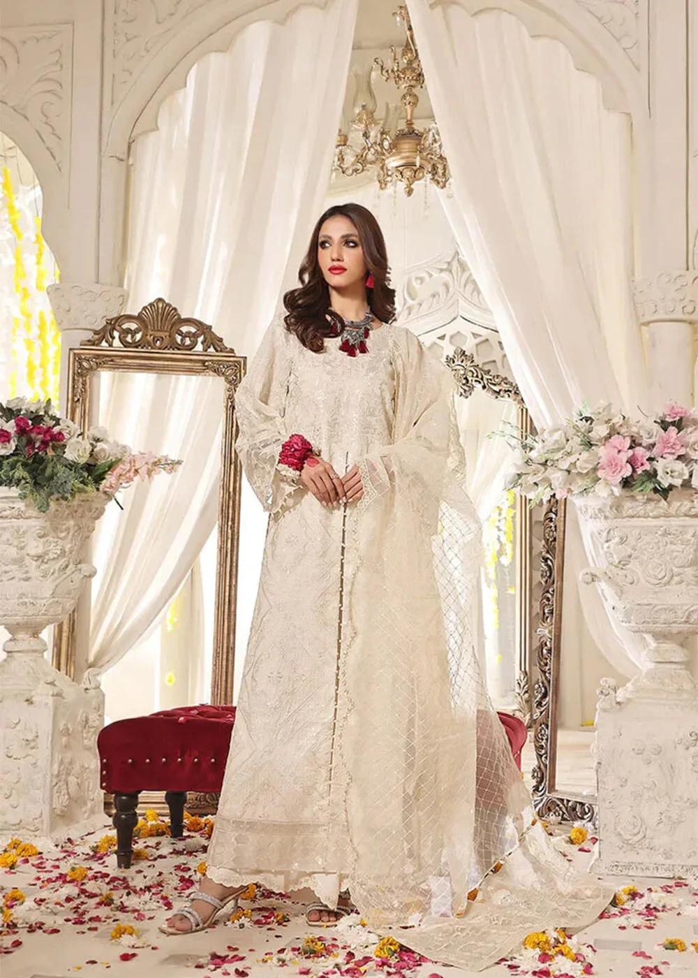 Discover the Exquisite Khas Store Sale: Chandani Luxurious 3-Piece Embroidered Suit KNAC-2242