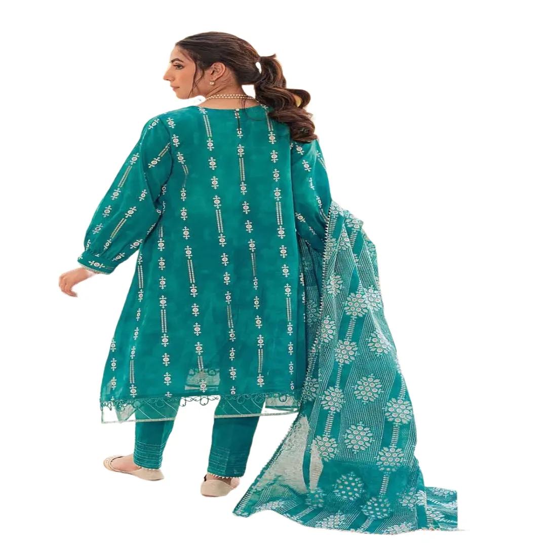 Elevate Your Elegance with Gul Ahmed Print CL-32409: Silver & Foam Lawn Unstitched Suit with Crochet Lace, 2.5m Dupatta