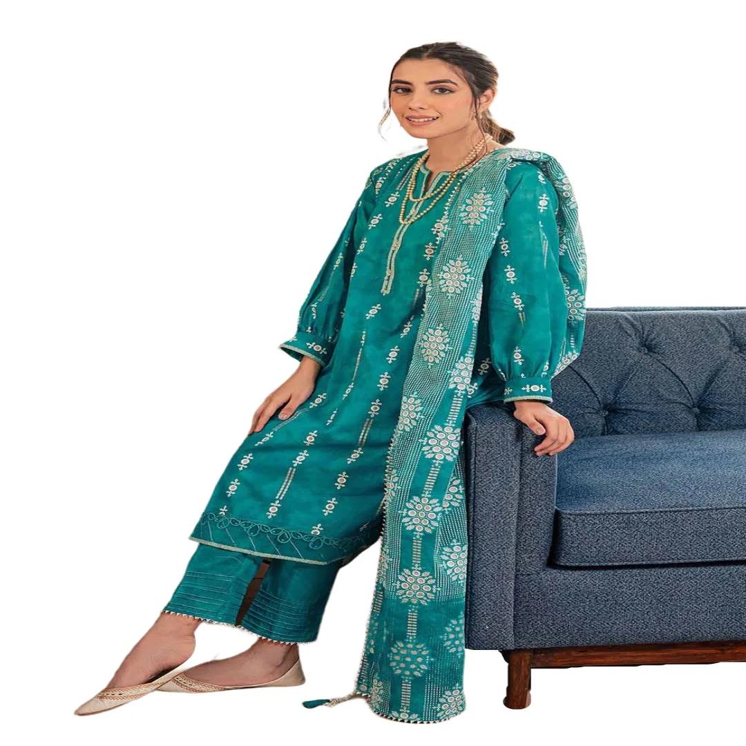 Elevate Your Elegance with Gul Ahmed Print CL-32409: Silver & Foam Lawn Unstitched Suit with Crochet Lace, 2.5m Dupatta