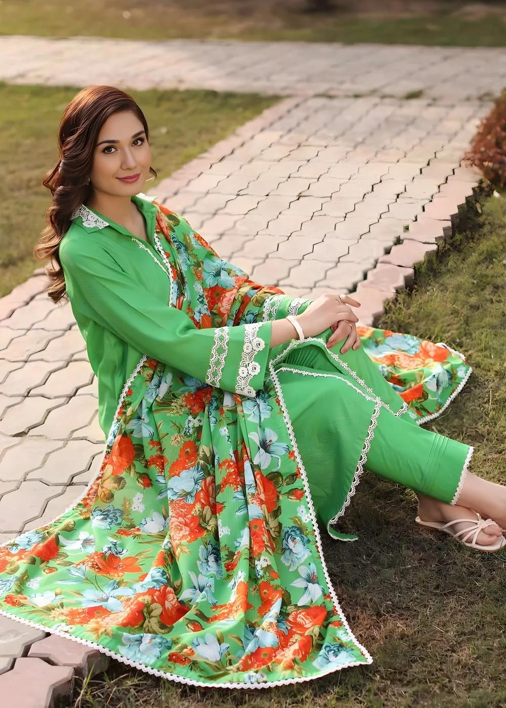 Gul Ahmed 3-Piece Dobby Lawn Unstitched Suit With Laces and Denting Lawn Dupatta DN-32061