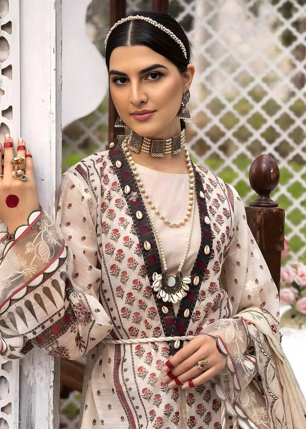 Gul Ahmed 3-Piece Embroidered Jacquard Unstitched Suit with Embroidered Stripe Dupatta FE-32027