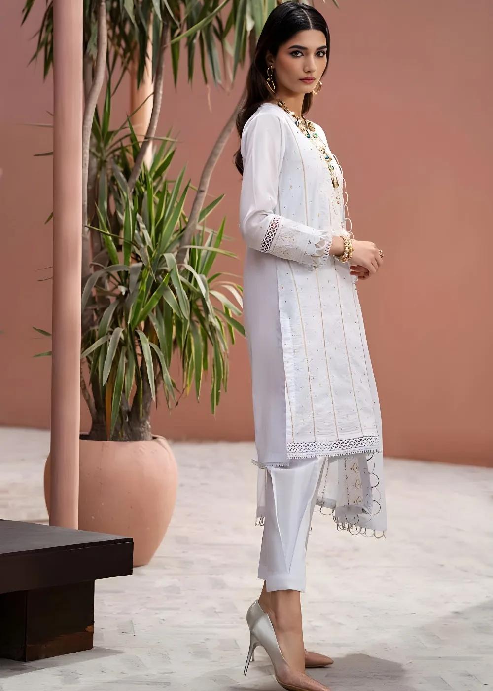 Gul Ahmed 3-Piece Embroidered Lawn Unstitched Suit with Embroidered Denting Lawn Dupatta DN-42019