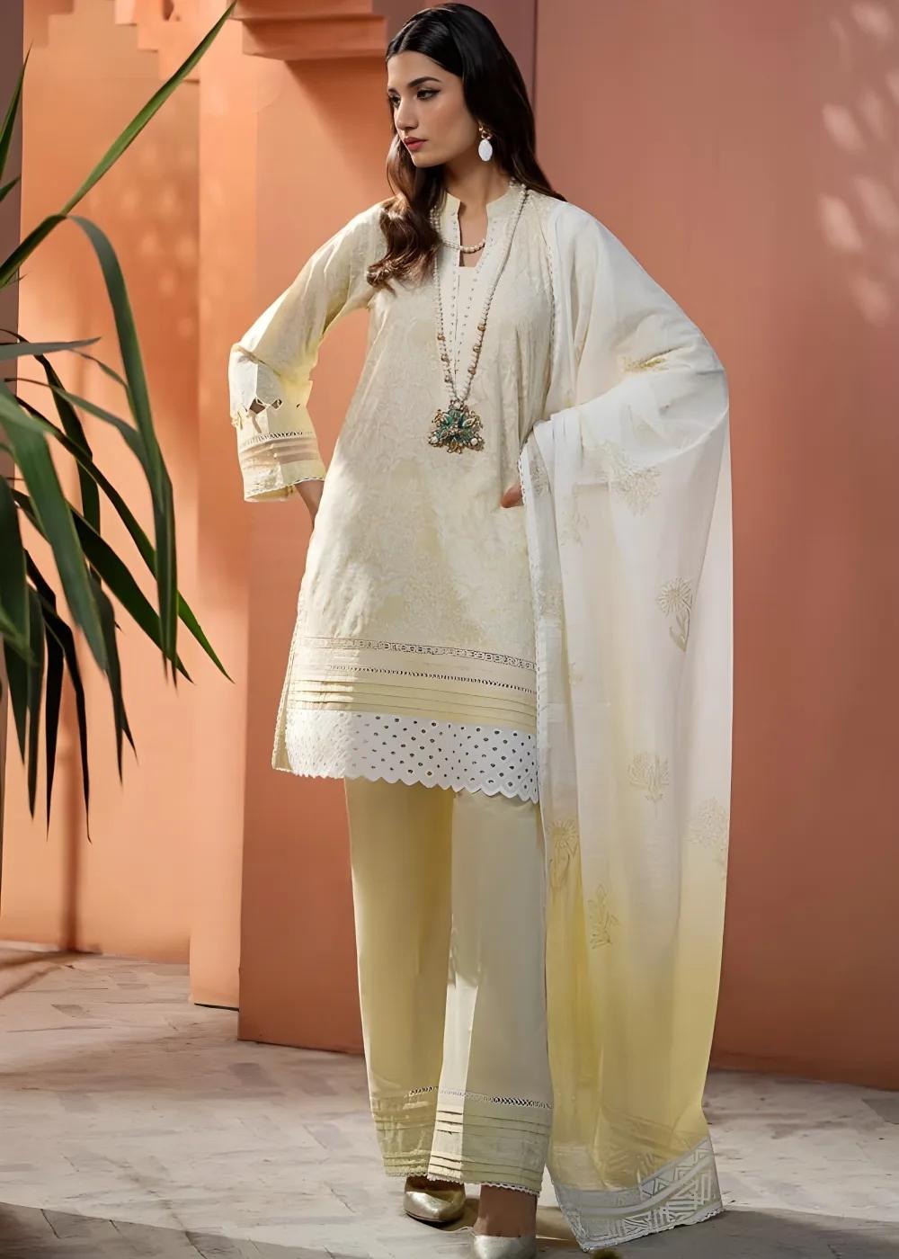Gul Ahmed 3-Piece Lacquer Printed Embroidered Lawn Unstitched Suit with Lacquer Printed Paper Cotton Dupatta SP-42016