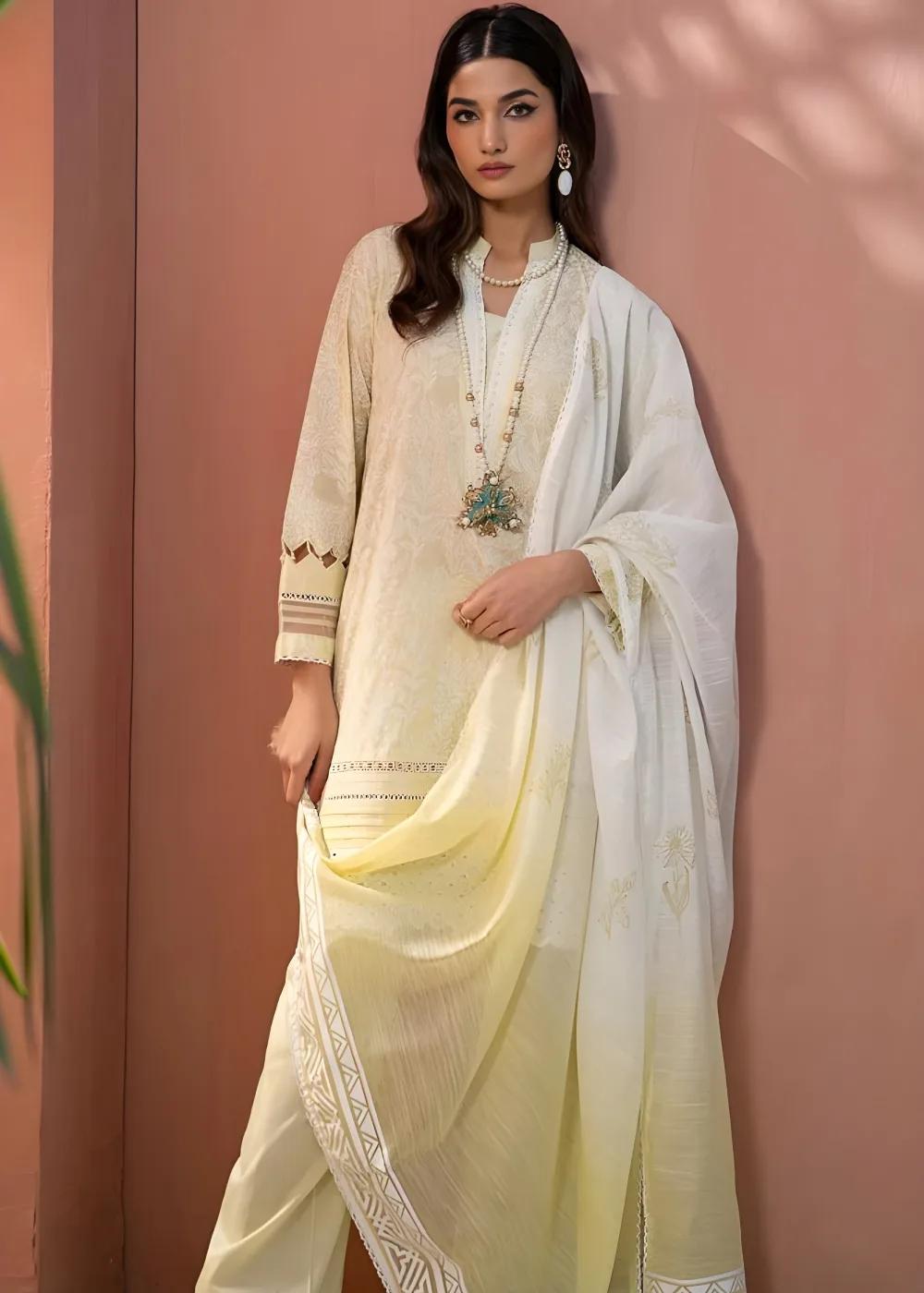 Gul Ahmed 3-Piece Lacquer Printed Embroidered Lawn Unstitched Suit with Lacquer Printed Paper Cotton Dupatta SP-42016