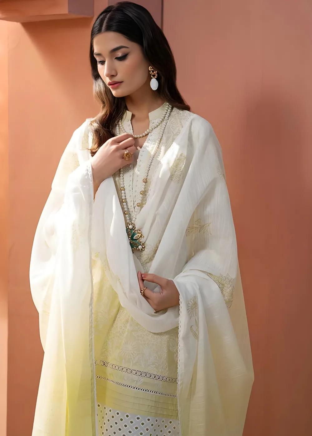 Gul Ahmed 3-Piece Lacquer Printed Embroidered Lawn Unstitched Suit with Lacquer Printed Paper Cotton Dupatta SP-42016