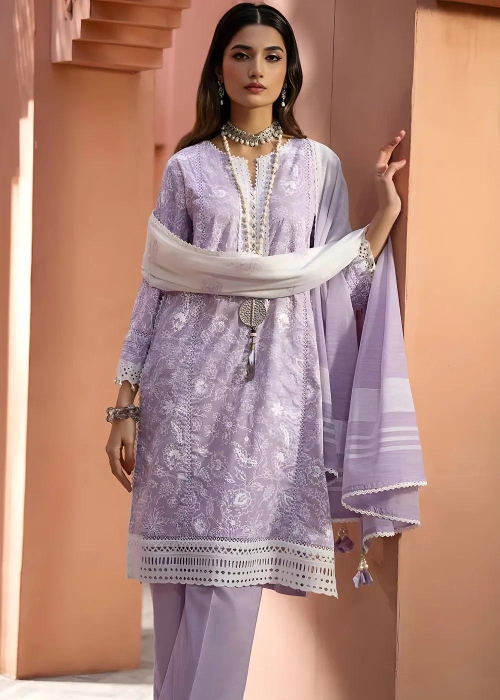 Gul Ahmed 3-Piece Lacquer Printed Lawn Shirt with Paper Cotton Dupatta SP-42015