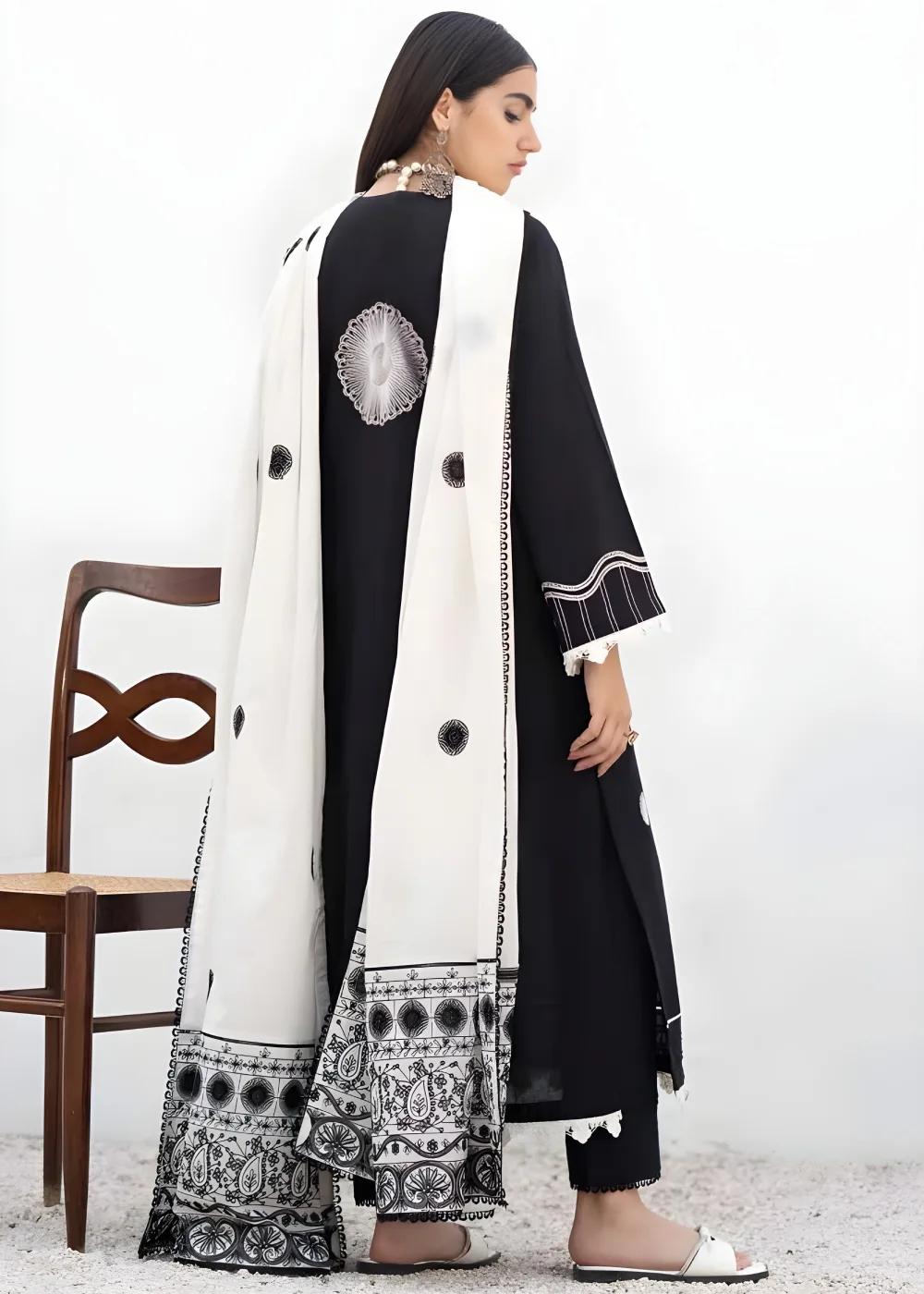 Gul Ahmed 3-Piece Printed Embroidered Lawn Unstitched Suit with Embroidered Pallu Lawn Dupatta B-42005