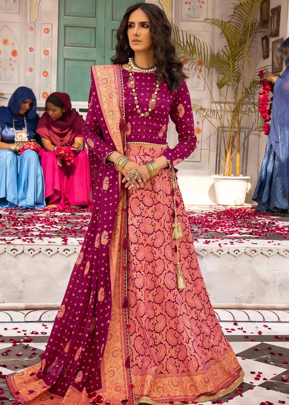 Premium Gul Ahmed Print UAE Glitter Printed Lawn 3-Piece Unstitched Suit - CL-32533 A - Elevate Your Style