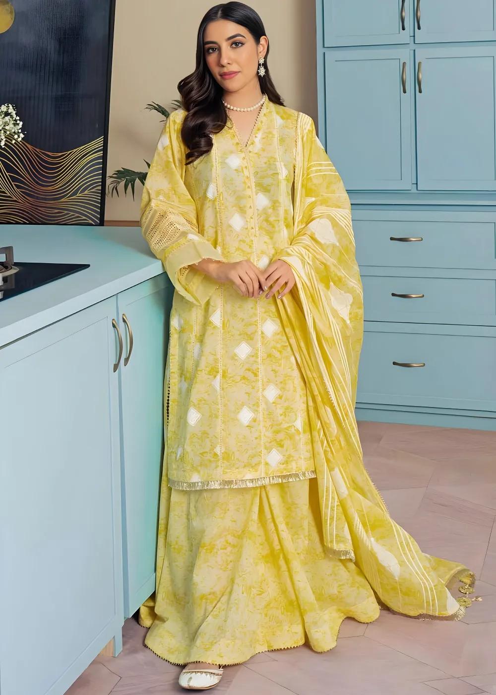Gul Ahmed 3-Piece Unstitched Printed Lawn Shirt with Lawn Dupatta CL-32408