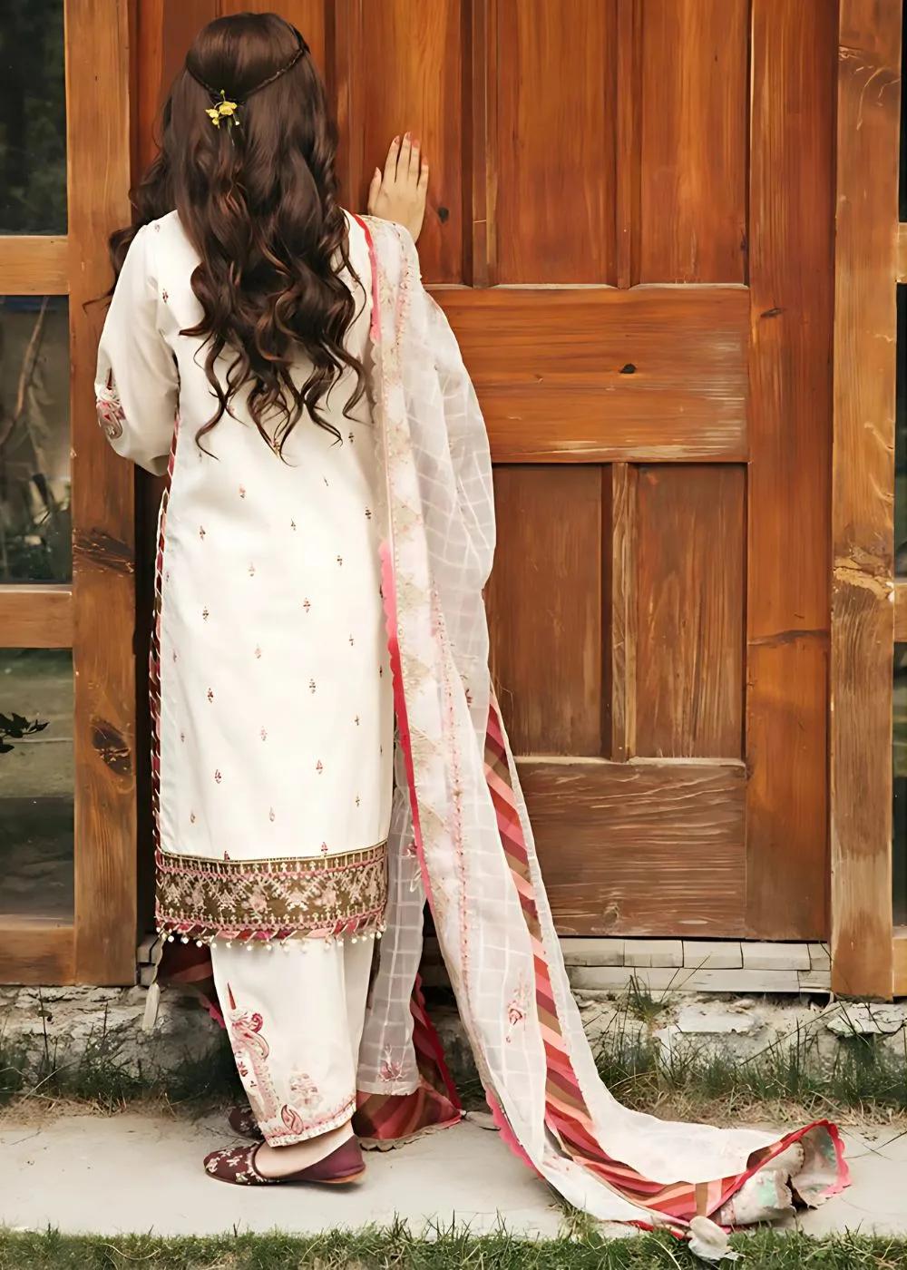 Qalamkar 3-Piece Unstitched Premium White Luxury Embroidered Front, Back & Sleeves with Embroidered Dupatta & Pallu